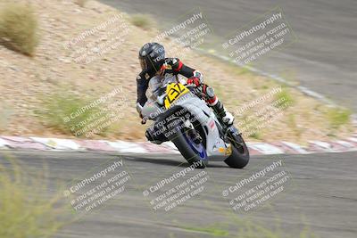 media/Jun-04-2022-WERA (Sat) [[b852bbbd55]]/Race 8 Superbike Expert Novice V7 HW/